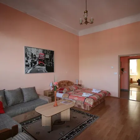 No. 11 Varsavska 15 卡罗维发利